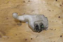Бачок стеклоомывателя. Nissan Skyline, ER32, YHR32, FR32, ECR32, HCR32, HR32, HNR32, BNR32