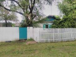 Продам очень недорогой дом в с. Троицкое. Школьная, 3, р-н центр села, площадь дома 28 кв. м., скважина, электричество 20 кВт, отопление твердотопливн...
