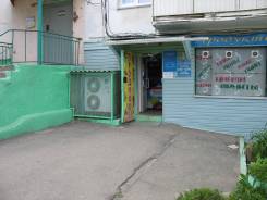 Продовольственный магазин. Улица Блюхера 2, р-н пгт.Славянка, 98 кв. м. Дом снаружи