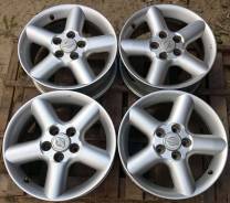 Nissan. 6.5x16, 5x114.30, ET40, ЦО 66,1 мм.