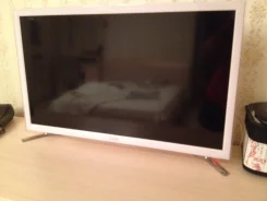 Samsung ue32h4510. LCD (��)