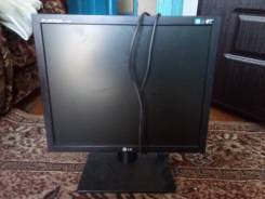 LG. 17" (43 см), технология LCD (ЖК)