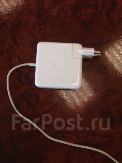 Apple MacBook Pro 17. 17", WiFi: 1, Bluetooth: 1 ����