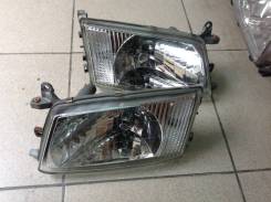 Фара. Toyota Hiace Regius, KCH40W