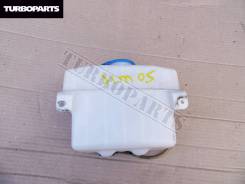 Бачок стеклоомывателя. Suzuki Jimny, JB33W, JB43W Suzuki Jimny Wide, JB33W, JB43W Двигатели: G13B, M13A