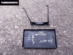 Крепление аккумулятора. Suzuki Jimny, JB33W, JB43W Suzuki Jimny Wide, JB33W, JB43W Двигатели: G13B, M13A