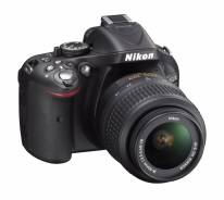 Nikon D5200 Kit. 20 и более Мп, зум: 10х