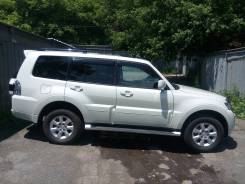 Mitsubishi Pajero. автомат, 4wd, 3.0 (178 л.с.), бензин, 11 000 тыс. км