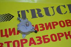 Вакуумный насос. Isuzu Elf