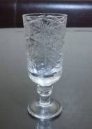 Рюмки, стопки.