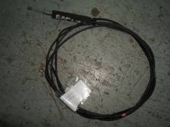 Тросик крышки багажника. Toyota Yaris, NCP11, NCP12 Toyota Echo, NCP12, NCP11 Toyota Platz, SCP11, NCP12, NCP16 Двигатели: 1NZFE, 2NZFE, 1SZFE
