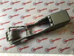 Подлокотник. Subaru Forester, SG5 Двигатели: EJ202, EJ205
