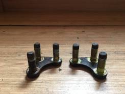 Крепление рычага подвески. Nissan Caravan Elgrand, AVWE50, ALWE50, AVE50, ALE50 Nissan Homy Elgrand, ALE50, ALWE50, AVE50, AVWE50 Nissan Elgrand, ALE5...