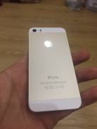Apple iPhone 5s 64Gb. Б/у