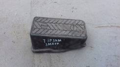 Подставка под ногу. Toyota Ipsum, SXM10, SXM10G Двигатель 3SFE