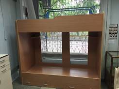 Кровати двухъярусные.