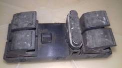 Кнопка стеклоподъемника. Skoda Octavia, 1Z3, 1Z5, 933 Skoda Yeti, 5L6, 5L7, 676, 677 Skoda Roomster, 5J7 Skoda Fabia, 542, 545, 572, 582 Двигатели: AZ...