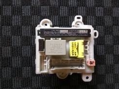 Блок реле. Toyota Alphard, MNH15, MNH15W