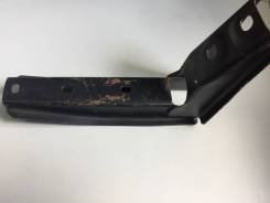 Кронштейн порога. Toyota Land Cruiser, FZJ80, HDJ80, HDJ81, HZJ80, HZJ81 Двигатели: 1HZ, 1HDT, 1FZFE, 1HDFT, 1FZF
