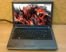Samsung. 14", 2,2 ГГц, ОЗУ 3072 Мб, диск 320 Гб, WiFi, Bluetooth, аккумулятор на 1 ч.