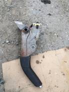 Ручка ручника. Nissan Primera, P12E, P12 Двигатели: F9Q, QG18DE, QG16DE, QR20DE, YD22DDT