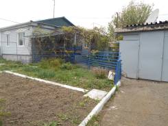 Продам полдома со всеми коммун. услугами в пгт. Сибирцево. Пгт. Сибирцево район Старой Манзовки, р-н Черниговский, площадь дома 65 кв. м., централизов...