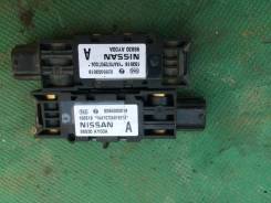 Датчик airbag. Nissan: Micra C+C, Pathfinder, Micra, Terrano, Tino, Primera, Navara, Note, Terrano II, Almera Двигатели: CR14DE, HR16DE, V9X, VQ40DE...