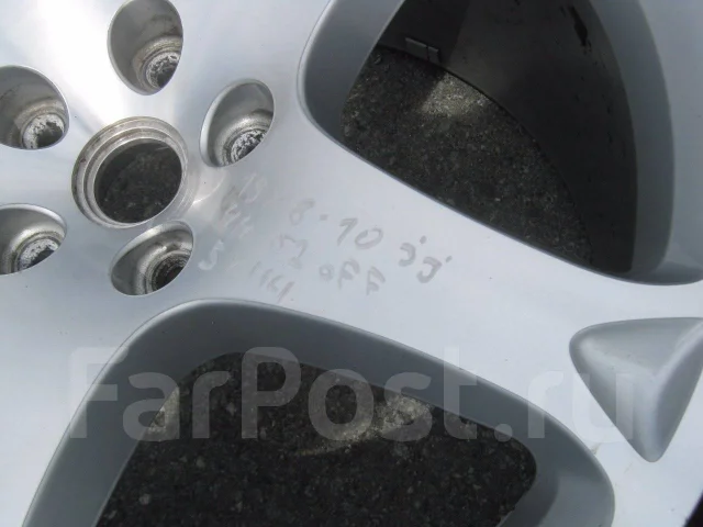 Ferrari. 8.0/10.0x19", 5x114.3 ����