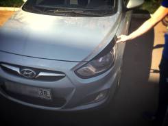Накладка на фару. Hyundai Solaris