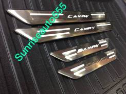 Порог пластиковый. Toyota Camry