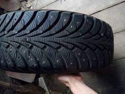Goodyear. Зимние, шипованные, износ: 40%, 4 шт