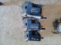 Блок предохранителей под капот. Toyota Probox, NCP51, NCP51V