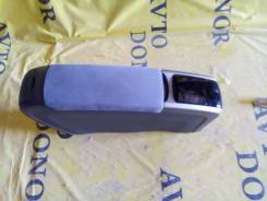 Подлокотник. Toyota Prius