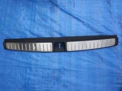Накладка багажника. Subaru Legacy, BP9, BP, BP5, BPH, BPE Subaru Outback, BPE, BP9, BP Двигатели: EZ30, EJ30D, EJ253, EZ30D, EJ255, EJ203, EJ204, EJ25...