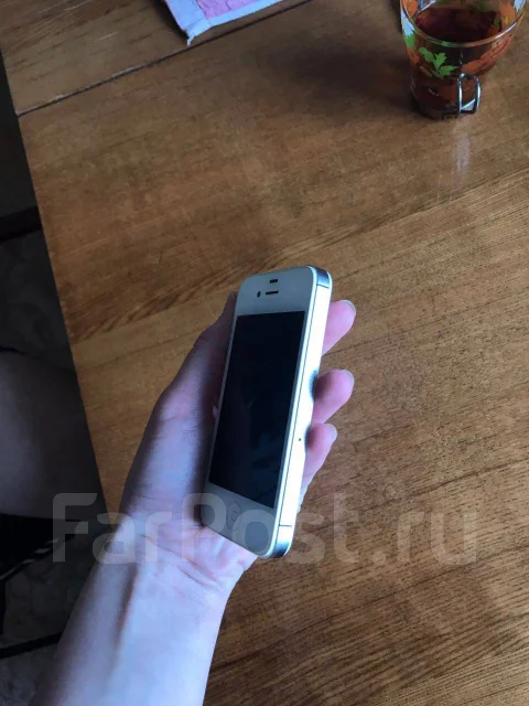 Apple iPhone 4s 16Gb. �/� ����