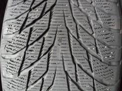 Nokian Hakkapeliitta R2. Зимние, без шипов, 2013 год, износ: 50%, 2 шт