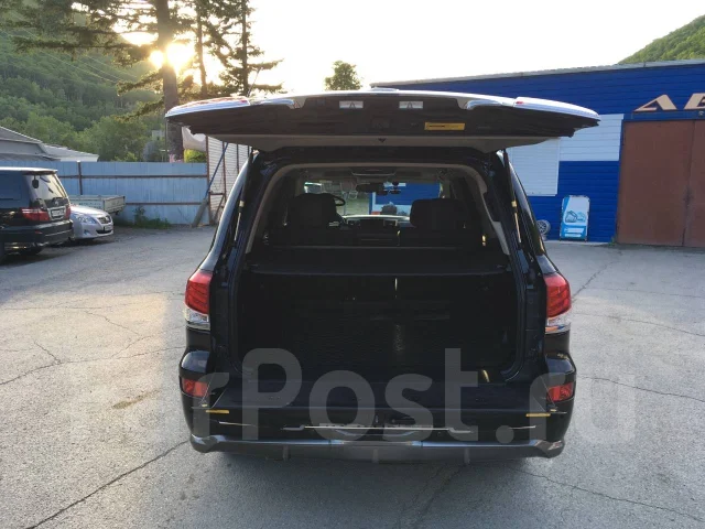 Lexus LX570. �������, 4wd, 5.7 (367��.�.), ������, 55����. �� ����