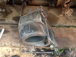 Корпус моторчика печки. Toyota Sprinter, AE91