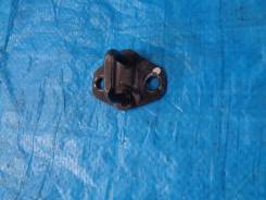 Крепление крышки багажника. Subaru Forester, SH, SH5, SH9, SH9L
