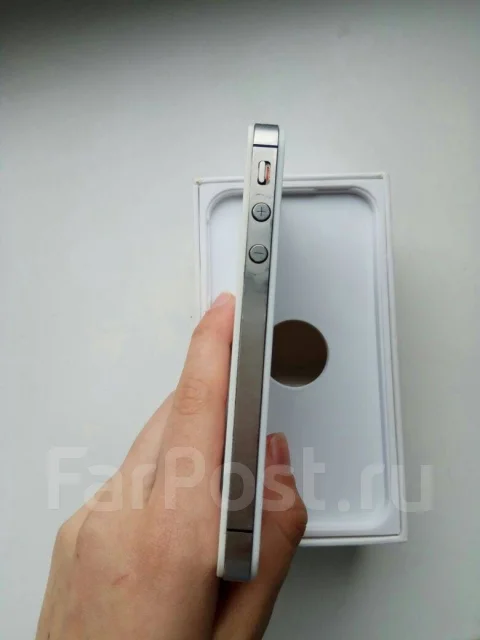 Apple iPhone 4s. �/� ����