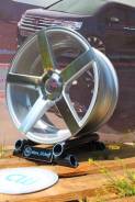 Vossen. 8.0/9.0x18, 5x120.00, ET25/25, ЦО 74,1 мм.