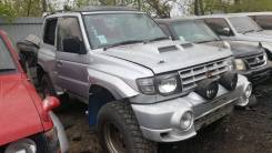 Капот. Mitsubishi Pajero