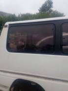 Стекло боковое. Mitsubishi Delica, P25W