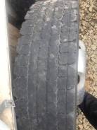 Bridgestone W910. Всесезонные, 2013 год, износ: 40%, 2 шт