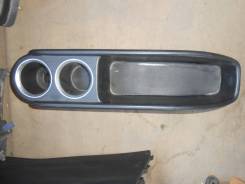 Бардачок. Honda Stream, RN6, RN7, RN8, RN9 Двигатели: R18A, R20A