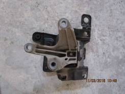 Подушка коробки передач. Ford Focus