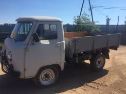 УАЗ. 3303 Головастик, 2 700 куб. см., 1 000 кг.