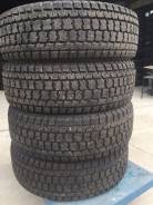 Goodyear Wrangler IP/N. Зимние, без шипов, 2014 год, износ: 10%, 4 шт