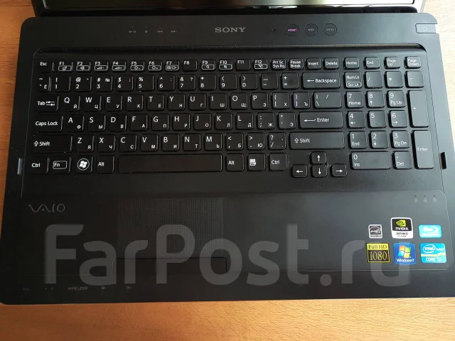 Sony VAIO VPC-F22S1R. 16.4", 2����, ��� 6 ��, ���� 640���, WiFi: 1, Bluetooth: 1, ����������� �� 10��. ����