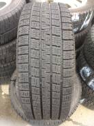Pirelli Winter Ice Storm. Зимние, без шипов, 2009 год, износ: 10%, 4 шт